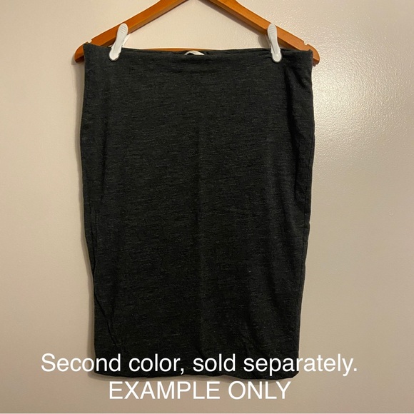 H&M Jersey Material Pencil Skirt - Picture 3 of 3